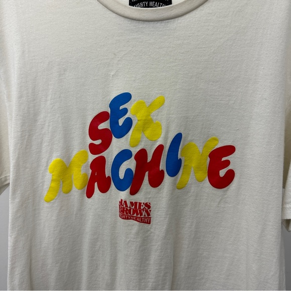 Mighty Healthy
James Brown Sex Machine size MEDIUm - Picture 2 of 4